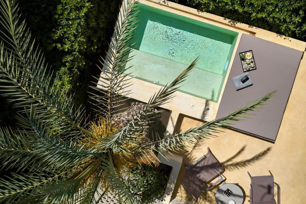 VIP Maisonette Outdoor Jacuzzi,1416857061:JPEG